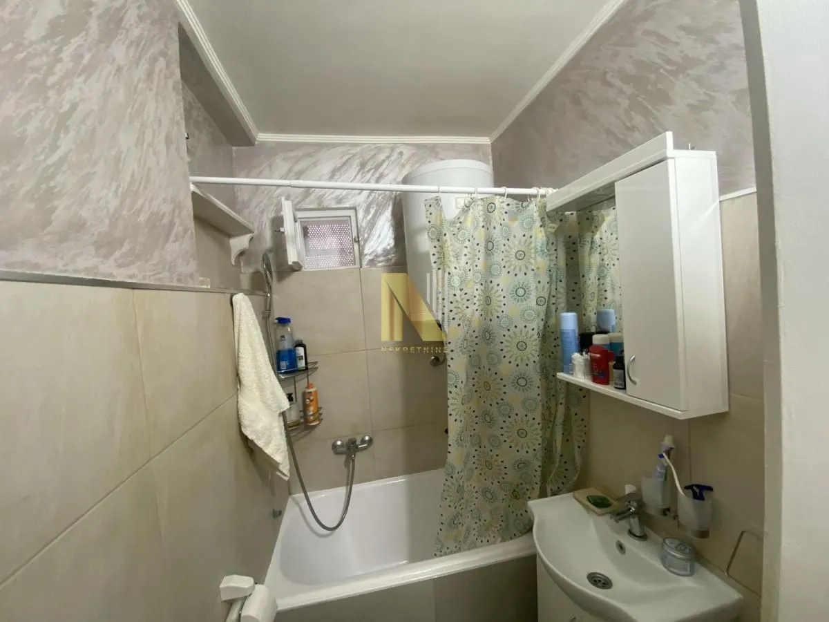 Prodaja, jednosoban stan, 41m², Sajmište, Novi Sad