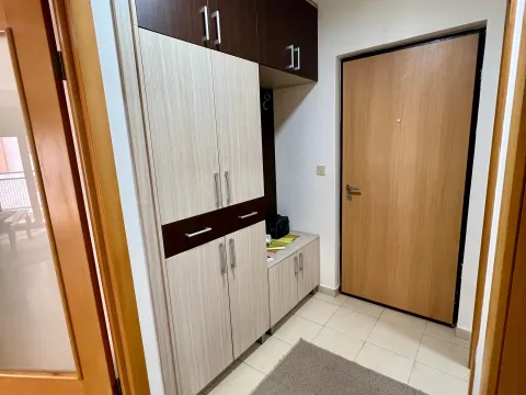 Prodaja, dvosoban stan, 69m², Stari Aerodrom, Podgorica - image 6
