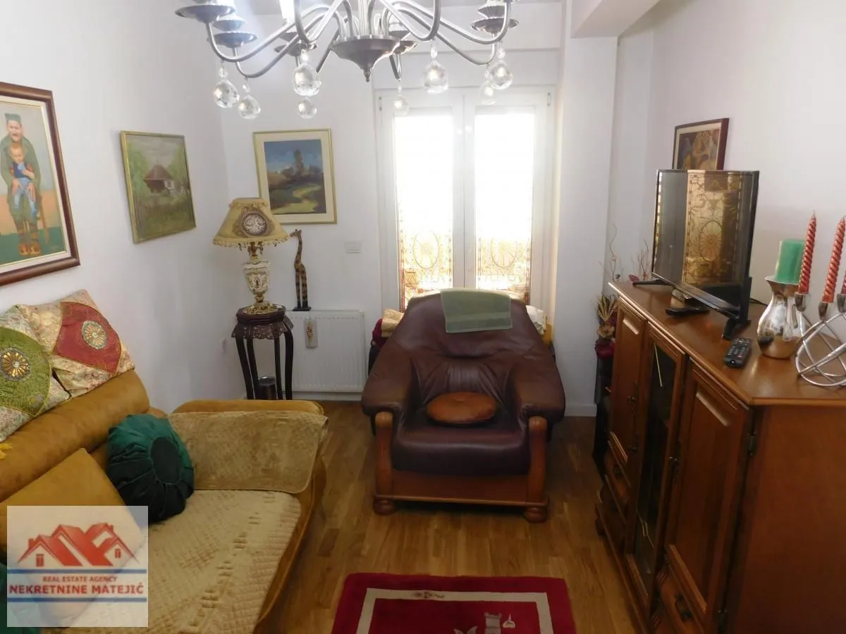 Prodaja, dvosoban stan, 67m², Mala vaga, Kragujevac