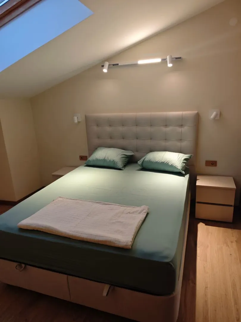 Rent, one bedroom apartment, 47m², Dobrota, Kotor