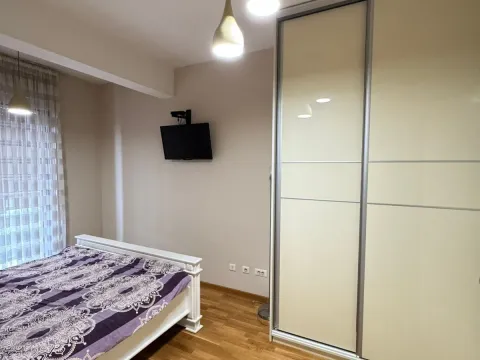 Izdavanje, trosoban stan, 95m², Podgorica, Crna Gora - image 2