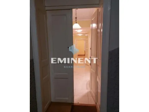 Rent, three bedroom apartment, 70m², Stari Grad, Beograd - image 13