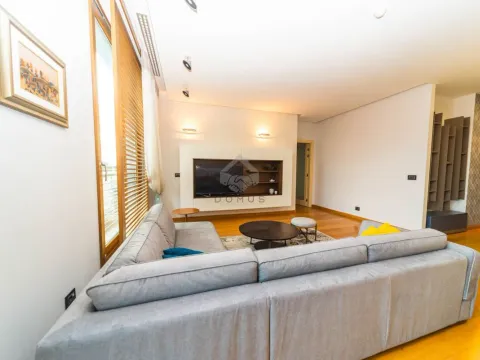 Izdavanje, dvosoban stan, 105m², Podgorica, Crna Gora - image 3