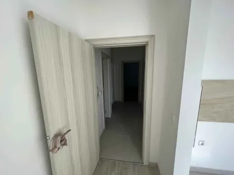 Prodaja, dvosoban stan, 72m², Ulcinj, Crna Gora - image 3