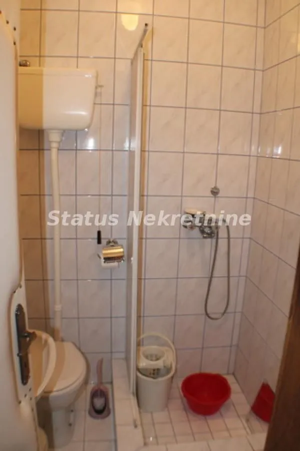 Izdavanje, jednosoban stan, 34m², Centar, Novi Sad