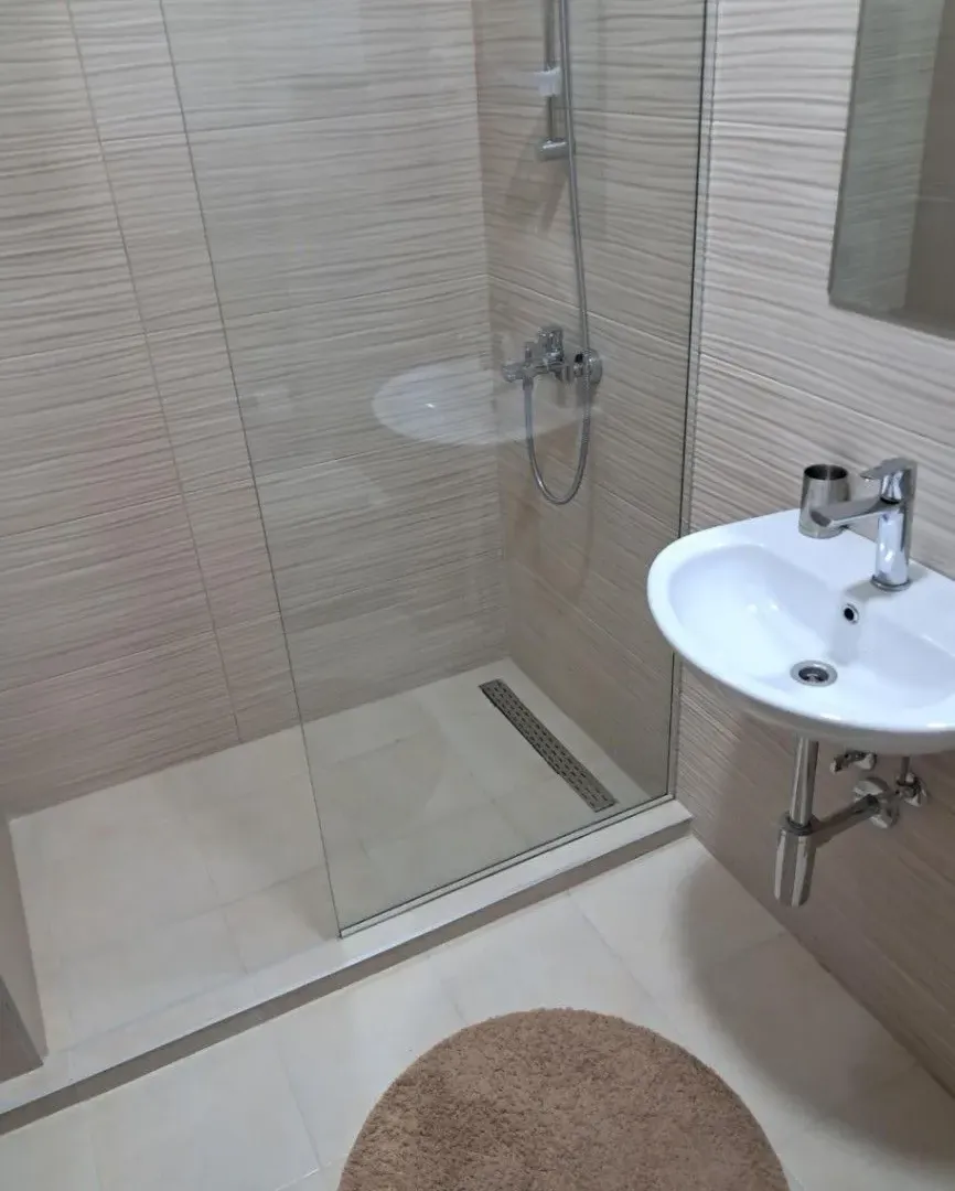 Izdavanje, jednosoban stan, 42m², Centar, Kolašin