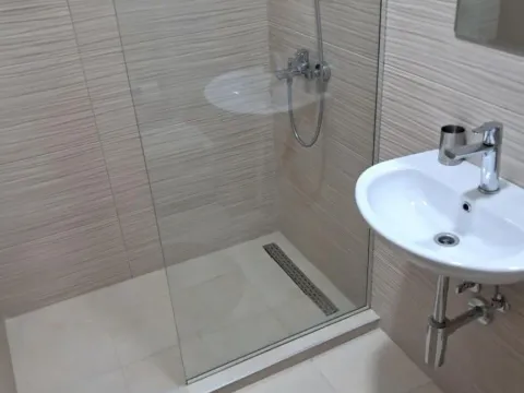 Izdavanje, jednosoban stan, 42m², Centar, Kolašin - image 8