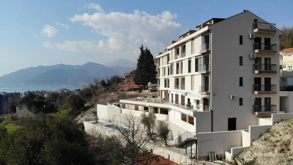 Prodaja, dvosoban stan, 73m², Tivat, Crna Gora