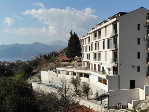 Sale, two bedroom apartment, 73m², Tivat, Crna Gora - image 12