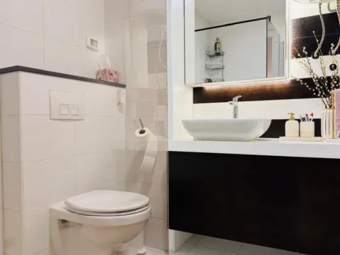 Prodaja, trosoban stan, 111m², City Kvart, Podgorica - image 5