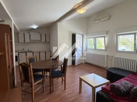 Izdavanje, dvosoban stan, 42m², Bulevar Oslobodjenja, Novi Sad Sve Podlokacije - image 3