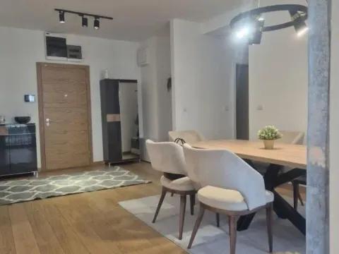 Izdavanje, trosoban stan, 108m², Novi Beograd Blok 65, Novi Beograd Sve Podlokacije - image 5