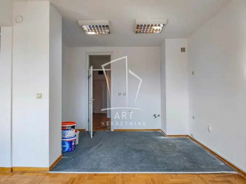 Sale, four bedroom apartment, 137m², Novi Beograd Blok 22, Novi Beograd Sve Podlokacije