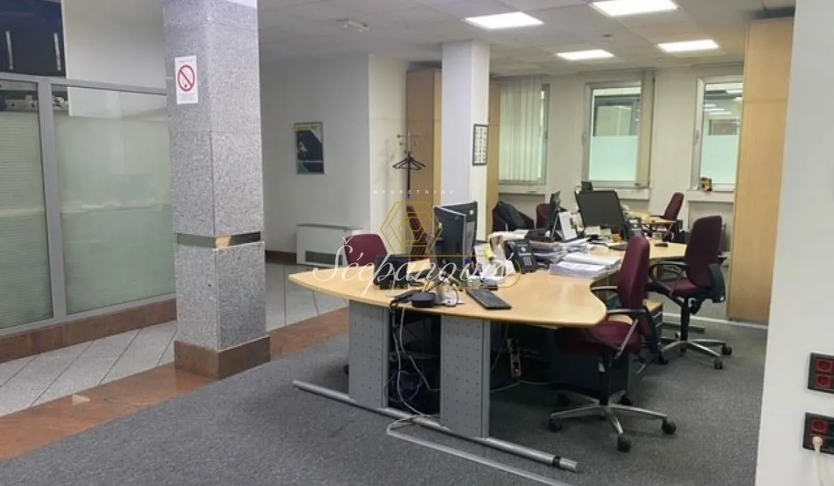 Izdavanje, poslovni prostor, 353m², Bulevar Oslobodjenja, Novi Sad Sve Podlokacije