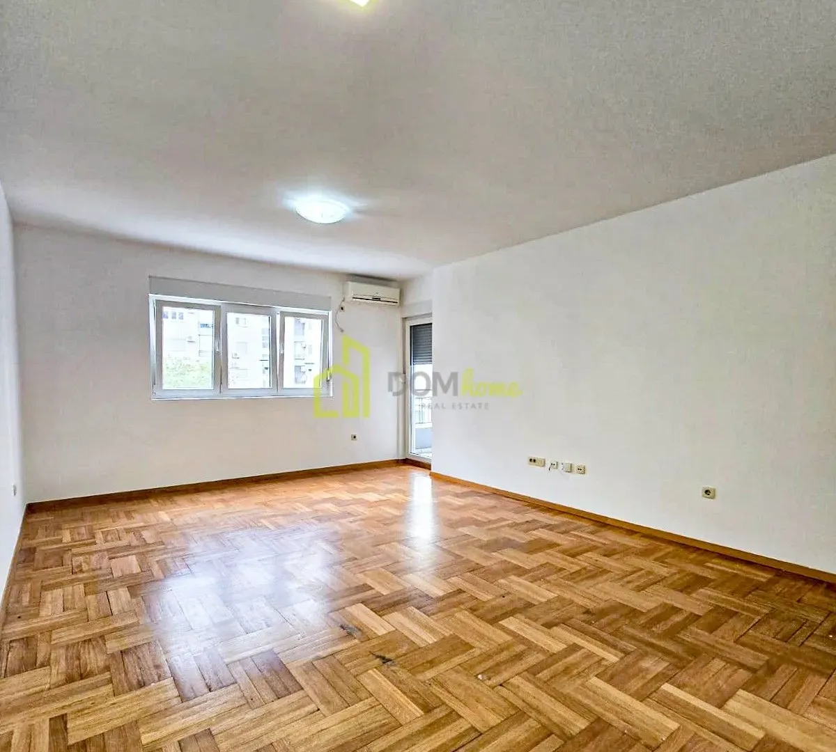 Izdavanje, jednosoban stan, 50m², Pobrežje, Podgorica