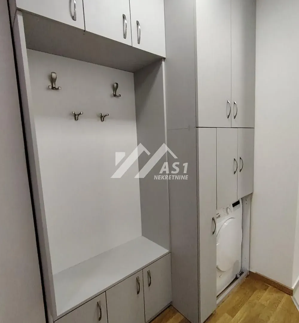 Izdavanje, jednosoban stan, 31m², Podbara, Novi Sad Sve Podlokacije