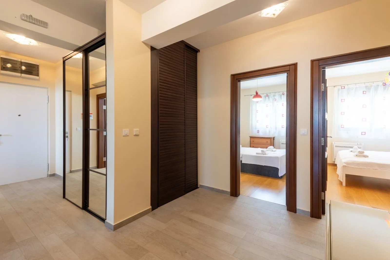 Rent, three bedroom apartment, 140m², Škaljari, Kotor