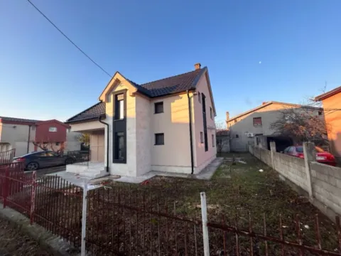 Prodaja, kuća, 200m², Dahna, Podgorica - image 5