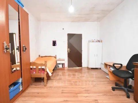 Prodaja, kuća, 83m², Rogami, Podgorica - image 12