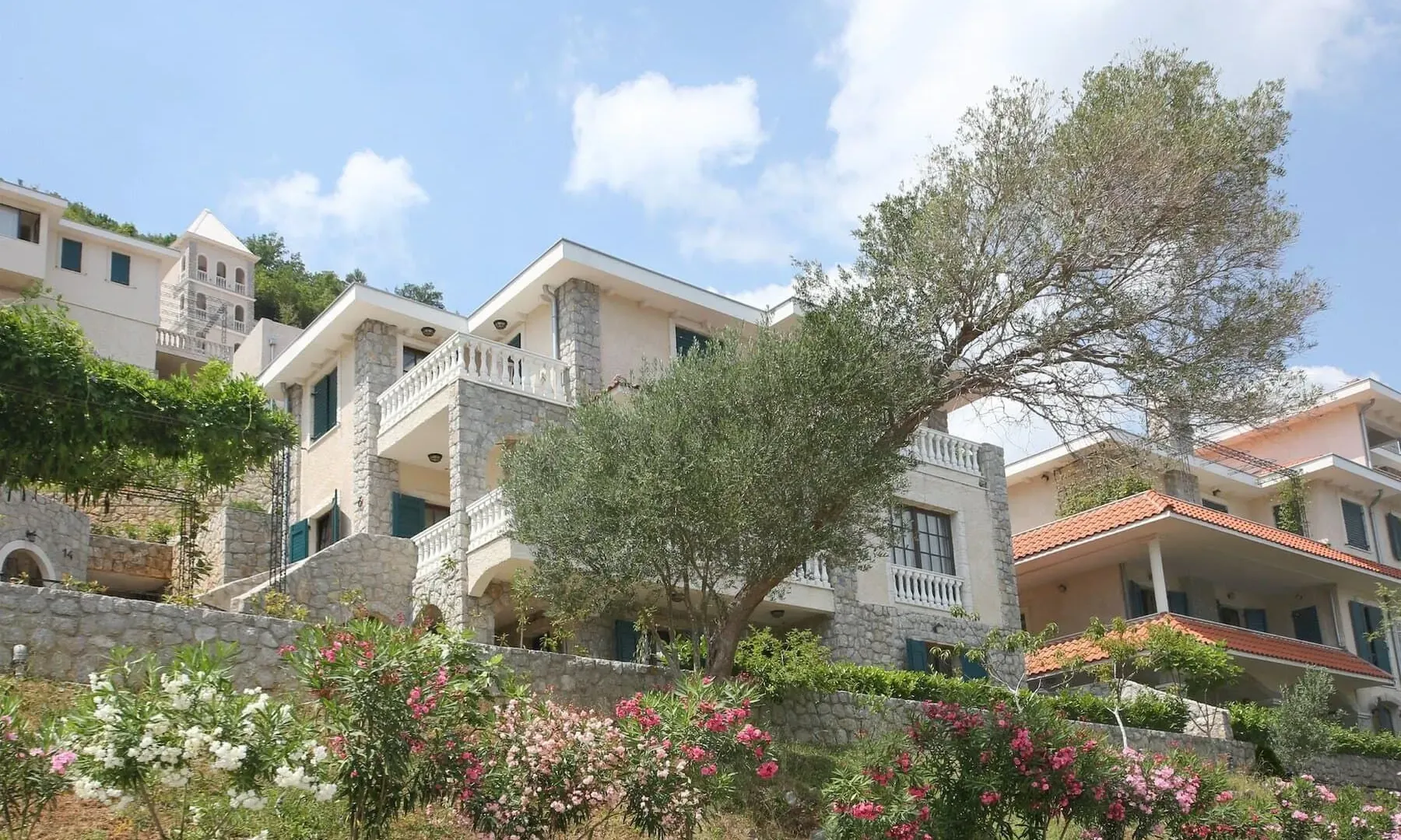 Sale, house, 235m², Kostanjica, Kotor