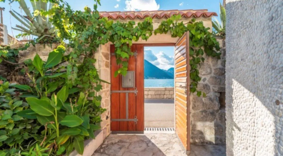 Sale, house, 232m², Dobrota, Kotor