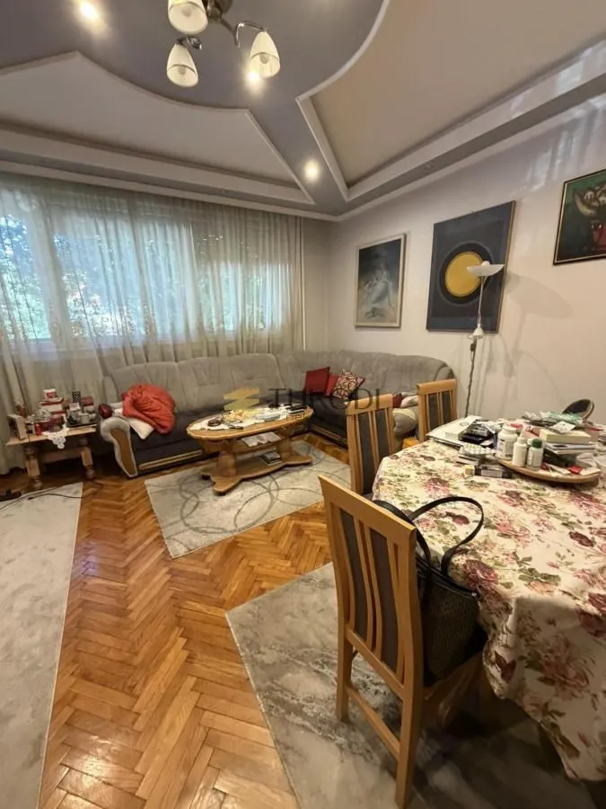 Prodaja, trosoban stan, 87m², Centar, Novi Sad