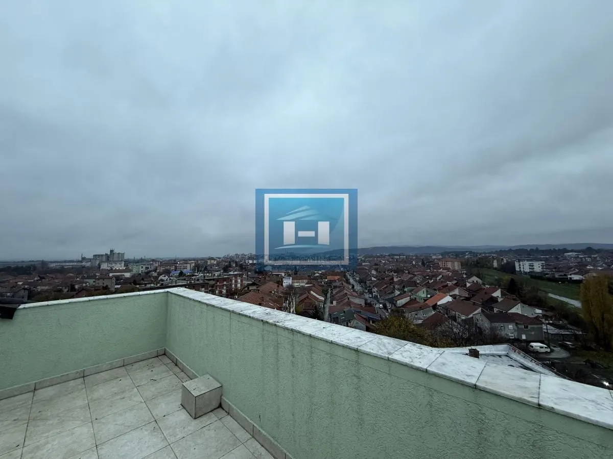Prodaja, dvosoban stan, 99m², Vašarište, Jagodina