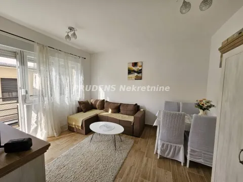 Izdavanje, jednosoban stan, 31m², Ledine, Beograd - image 1