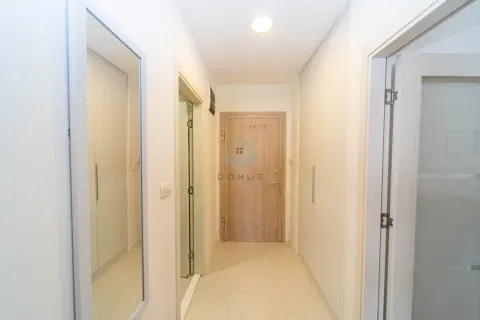 Rent, one bedroom apartment, 50m², Central Point, Podgorica - image 8