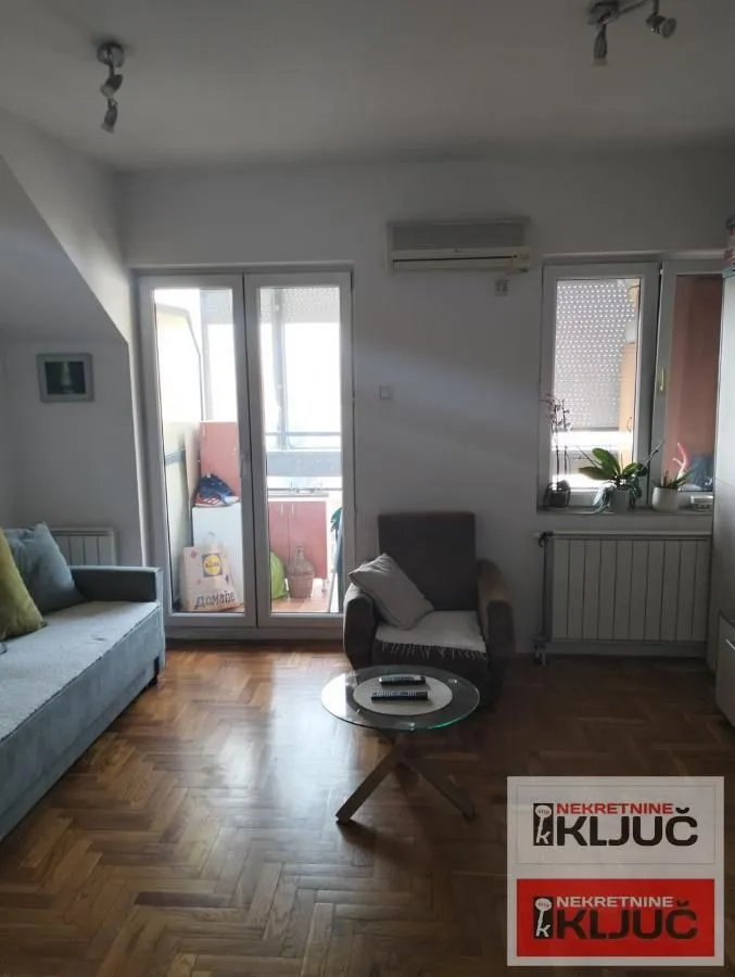 Prodaja, jednosoban stan, 41m², Bulevar Evrope, Novi Sad Sve Podlokacije