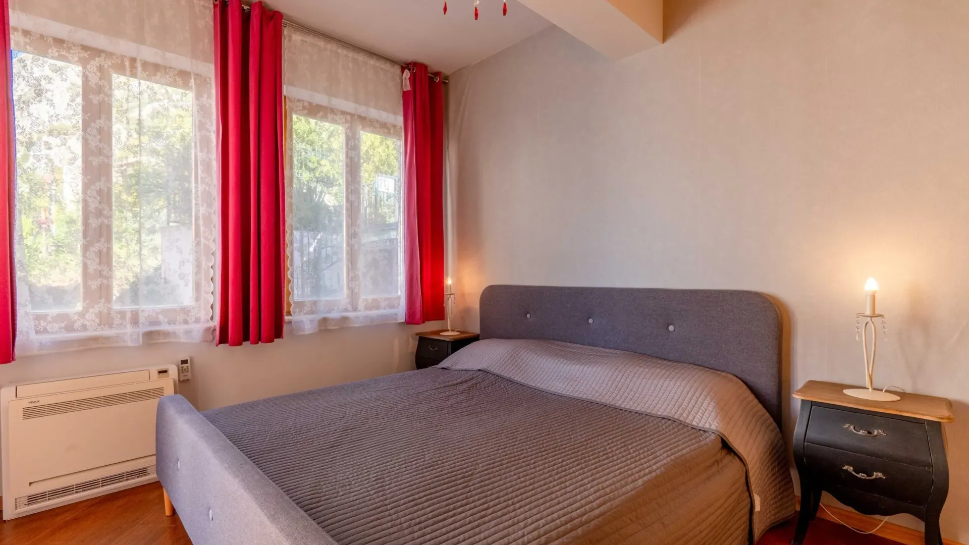 Prodaja, dvosoban stan, 106m², Dobrota, Kotor