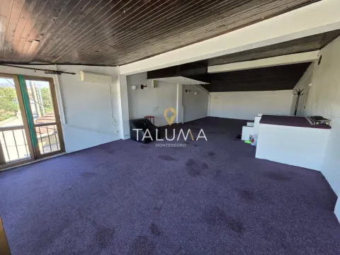 Izdavanje, poslovni prostor, 130m², Stara Varoš, Podgorica - image 9