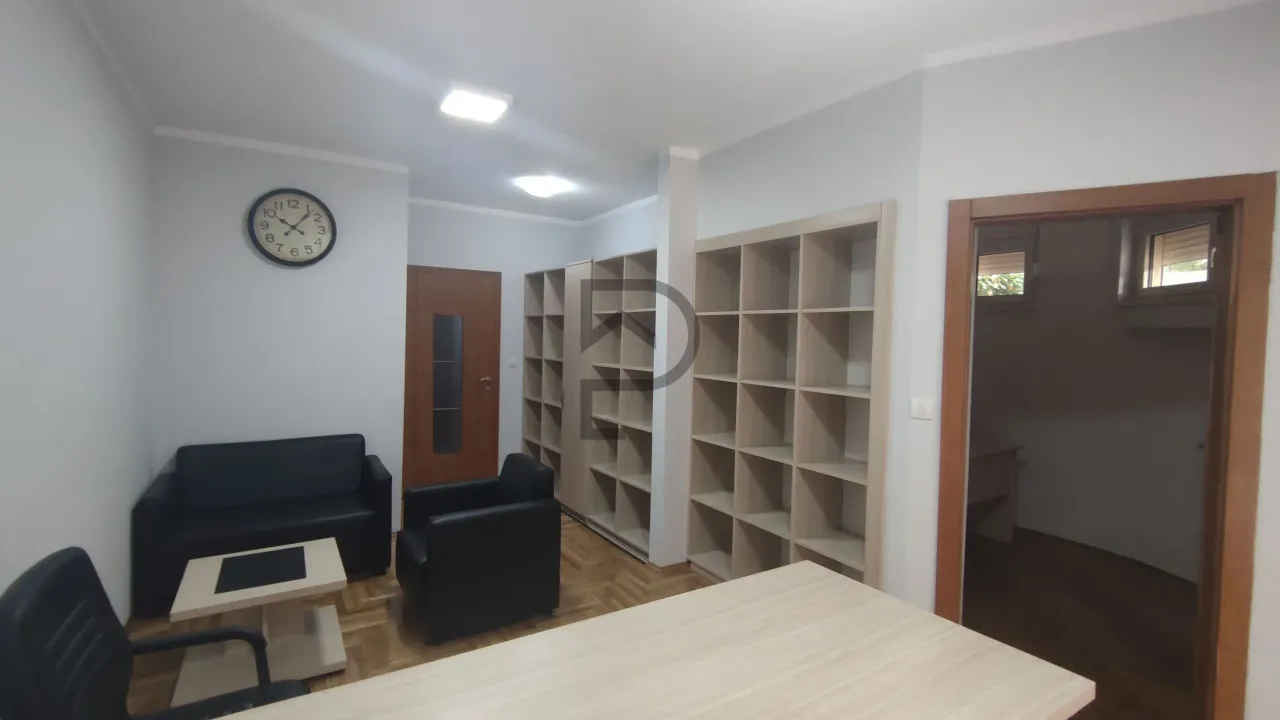 Rent, office space, 40m², Centar, Podgorica