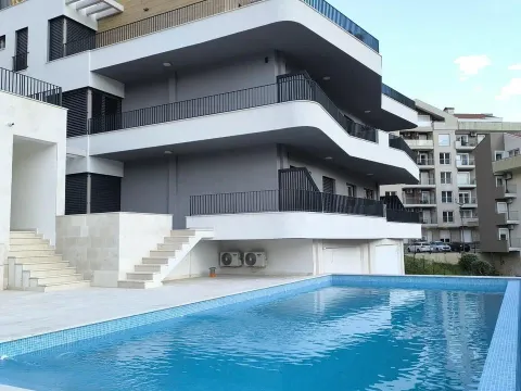 Sale, two bedroom apartment, 51m², Dobrota, Kotor - image 3