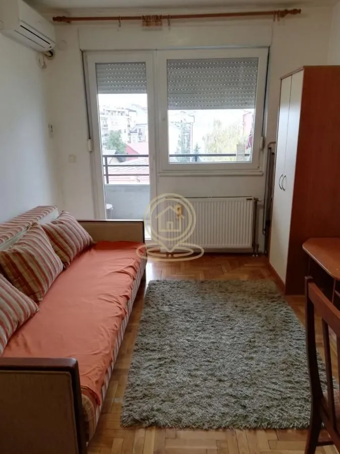 Izdavanje, jednosoban stan, 26m², Salajka, Novi Sad Sve Podlokacije