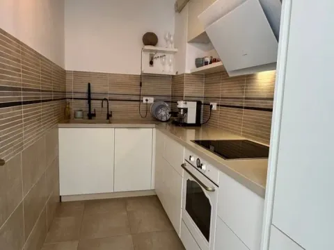 Prodaja, jednosoban stan, 68m², Lazi, Budva - image 6