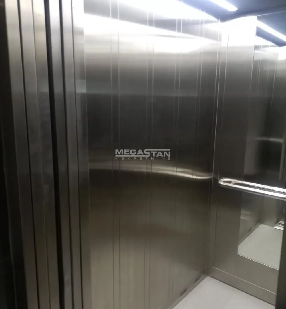 Izdavanje, dvosoban stan, 43m², Mali Mokri Lug, Zvezdara Sve Podlokacije