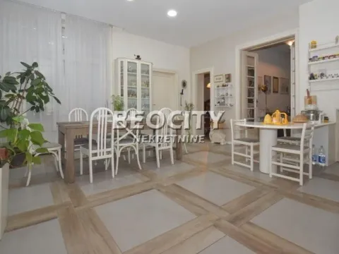 Prodaja, kuća, 250m², Centar, Subotica - image 13