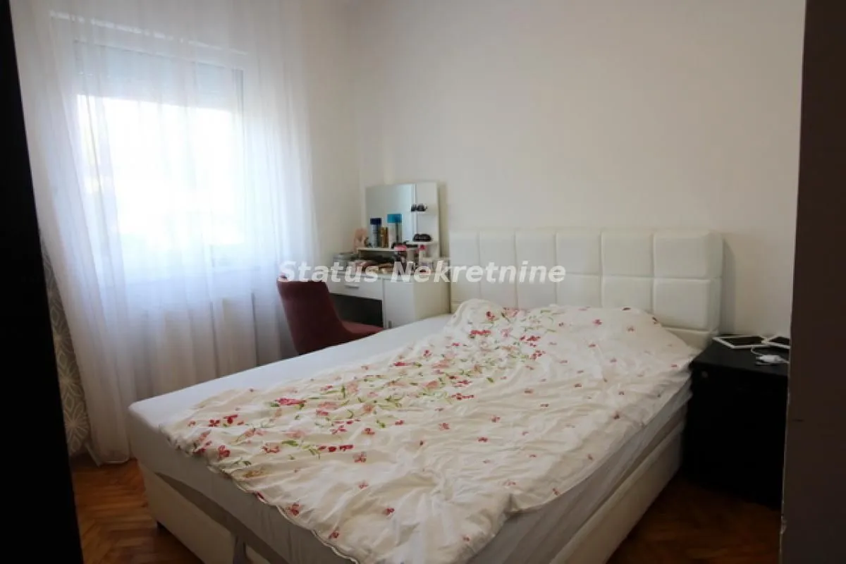 Prodaja, trosoban stan, 55m², Sremska Kamenica, Petrovaradin