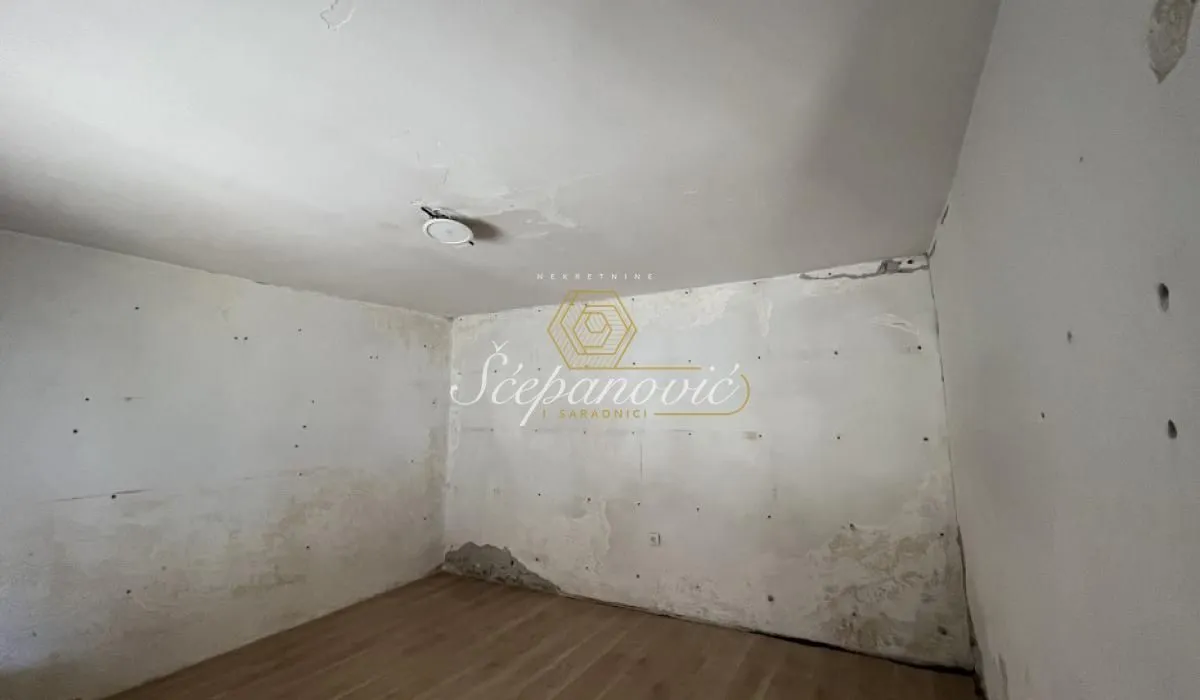 Prodaja, kuća, 181m², Klisa, Novi Sad Sve Podlokacije