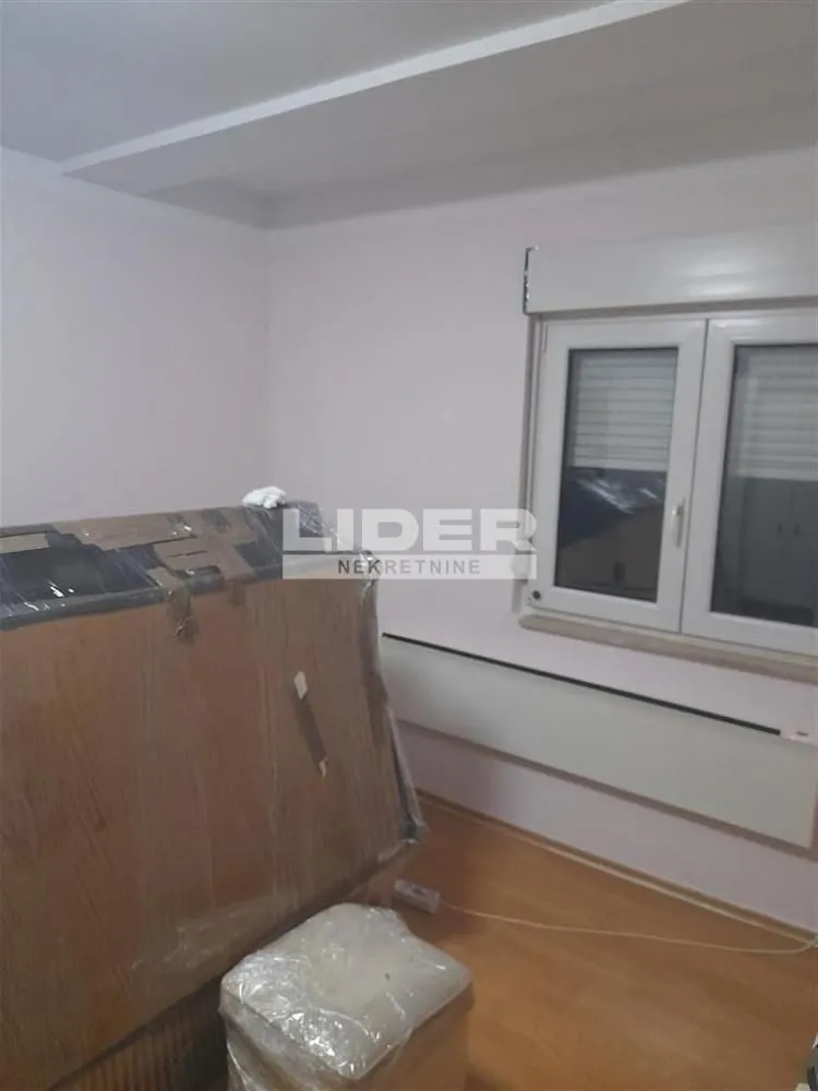 Sale, two bedroom apartment, 37m², Đeram Pijaca, Beograd
