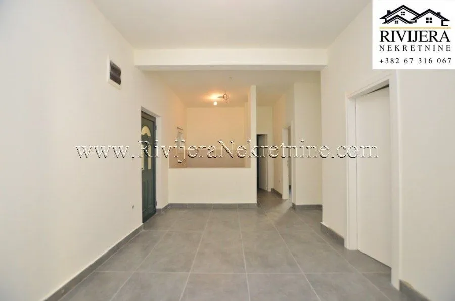 Prodaja, dvosoban stan, 74m², Đenovići, Herceg Novi