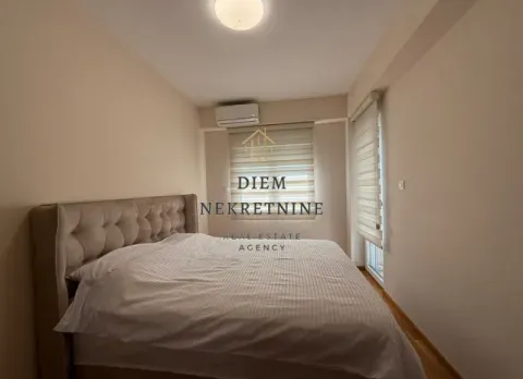 Bedroom with a double bed. - image 10