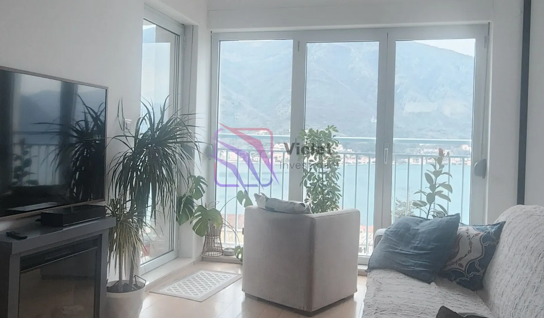 Prodaja, trosoban stan, 75m², Dobrota, Kotor