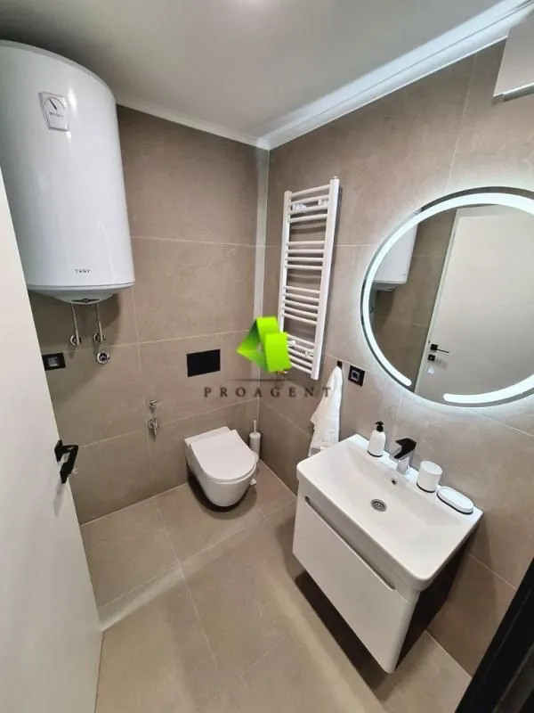 Rent, office space, 50m², Medijana, Niš