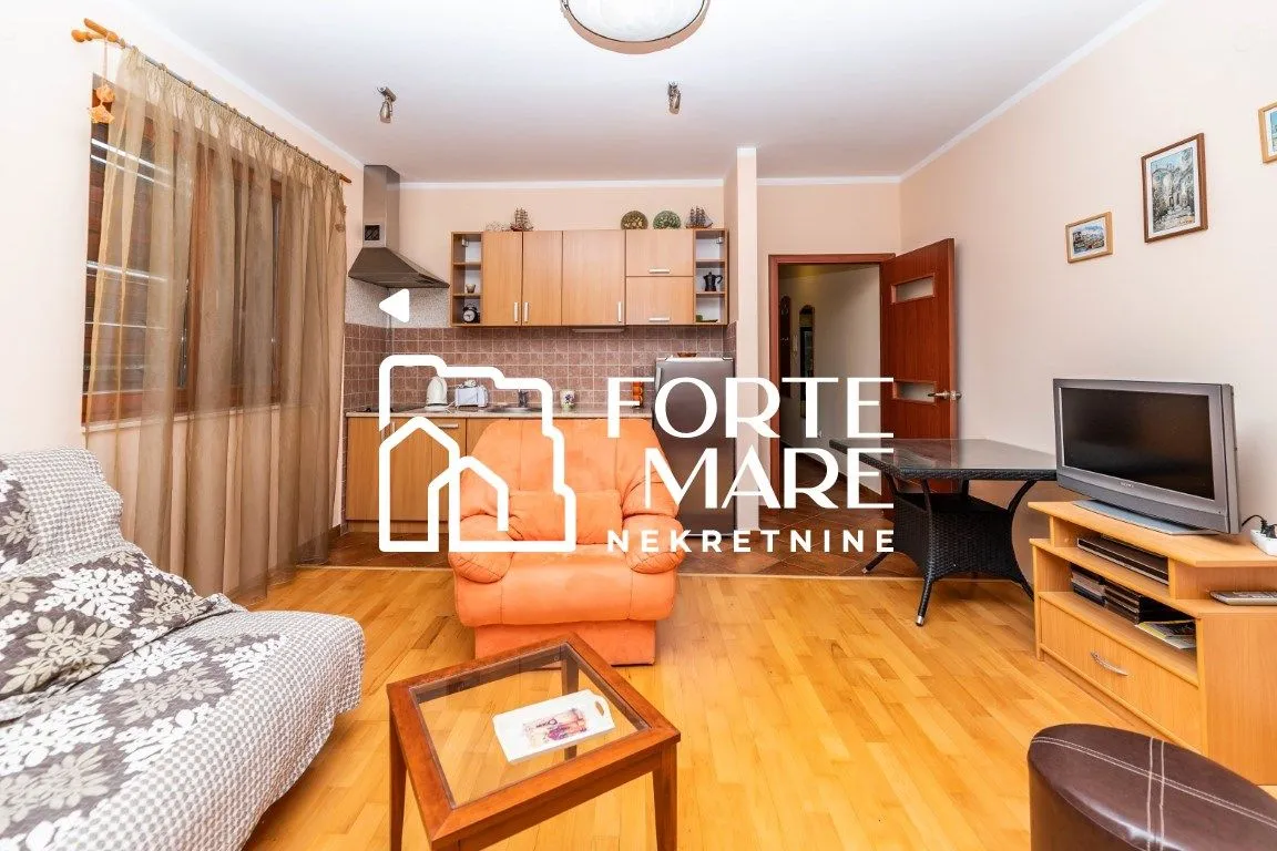Sale, one bedroom apartment, 40m², Baošići, Herceg Novi