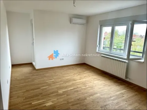 Stan in Zvezdara Sve Podlokacije