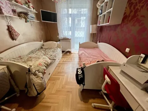 Prodaja, trosoban stan, 111m², Crveni Krst, Beograd - image 11