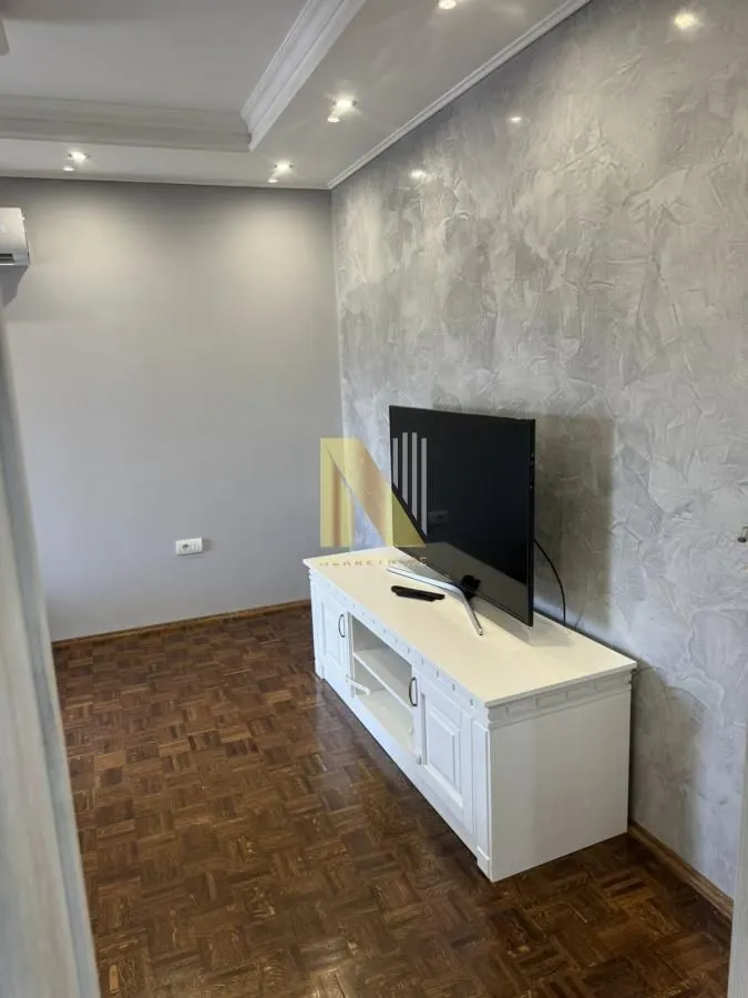 Prodaja, dvosoban stan, 60m², Adamovićevo Naselje, Novi Sad Sve Podlokacije