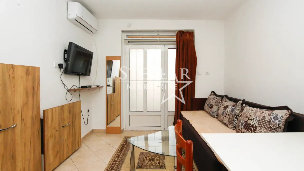 Rent, one bedroom apartment, 25m², Stari Aerodrom, Podgorica